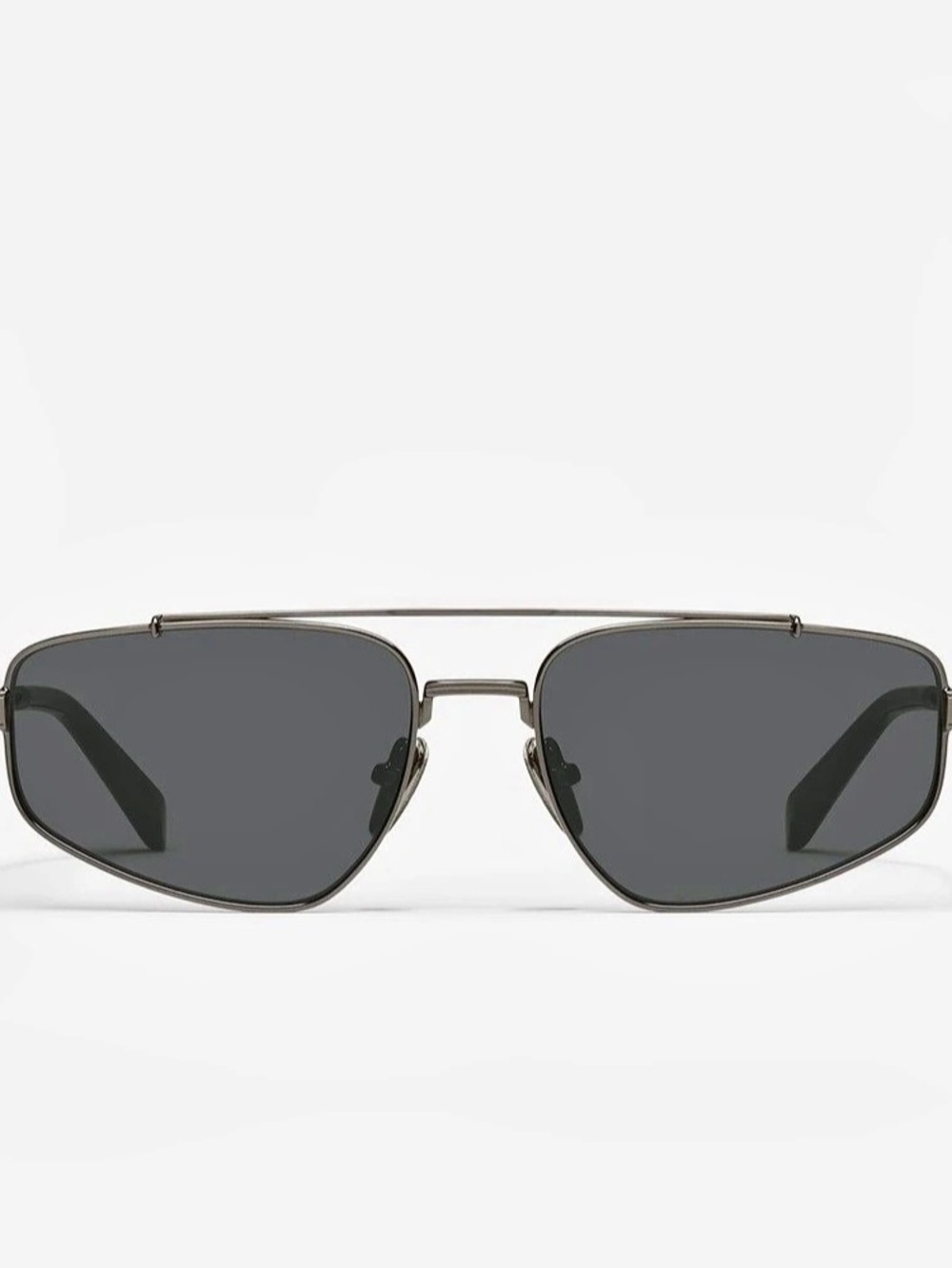 Quay Pit Stop Sunglasses in Gunmetal frame & Smoke lens